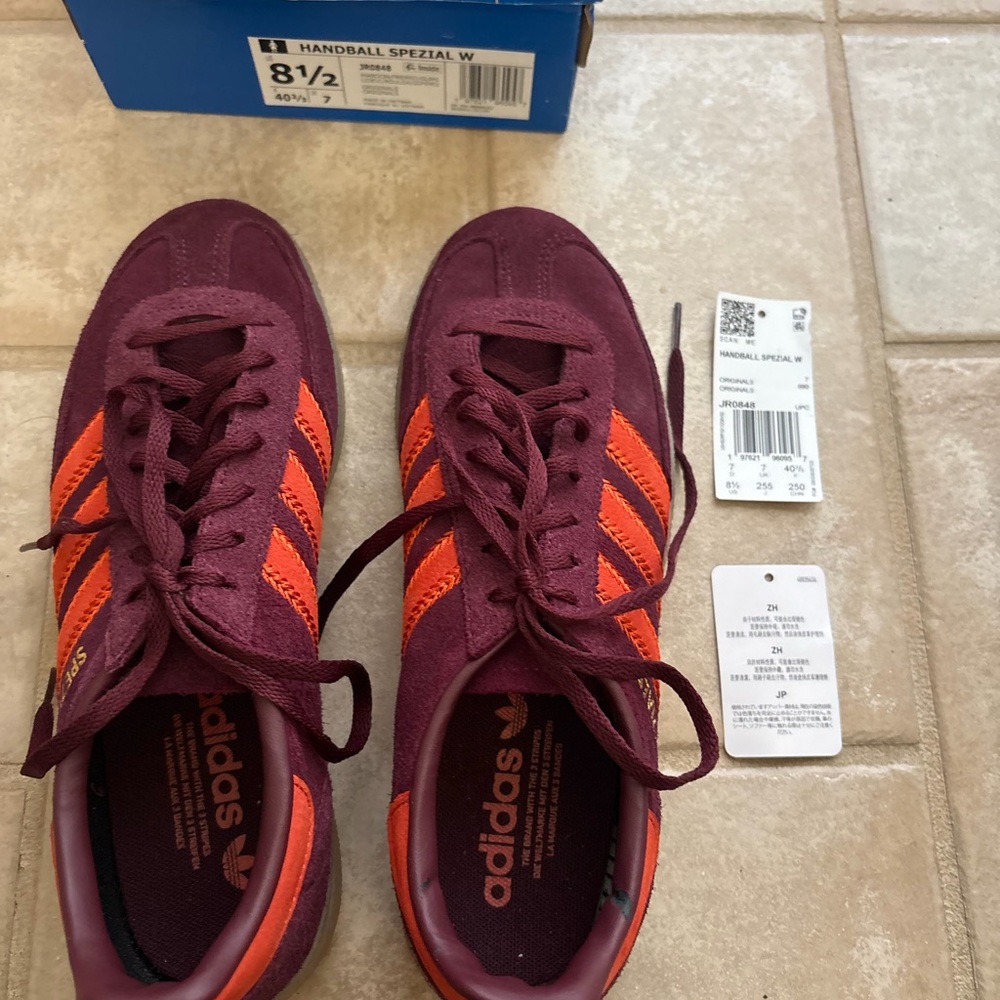 NWOT Adidas Handball Spezial